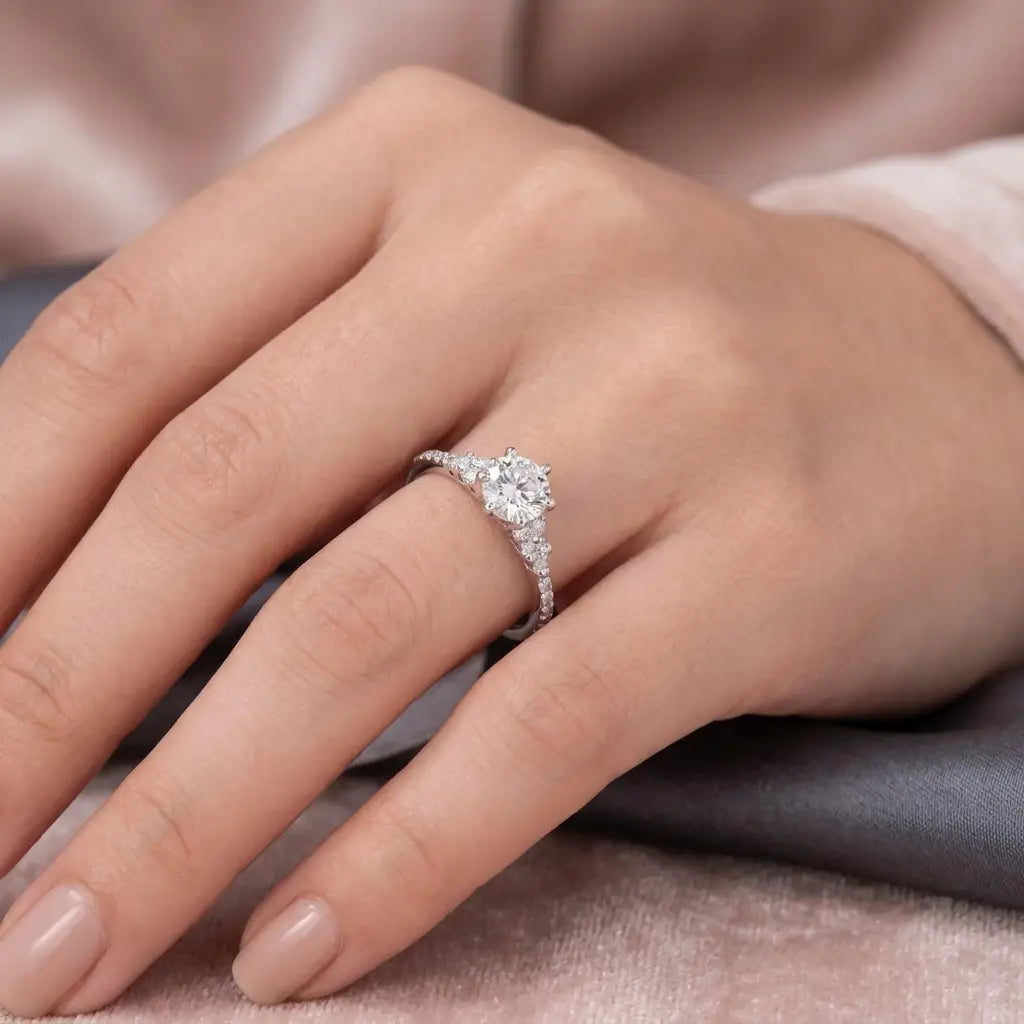 18K White Gold Berlin Love Letter Diamond Ring, 1.00 ct center stone