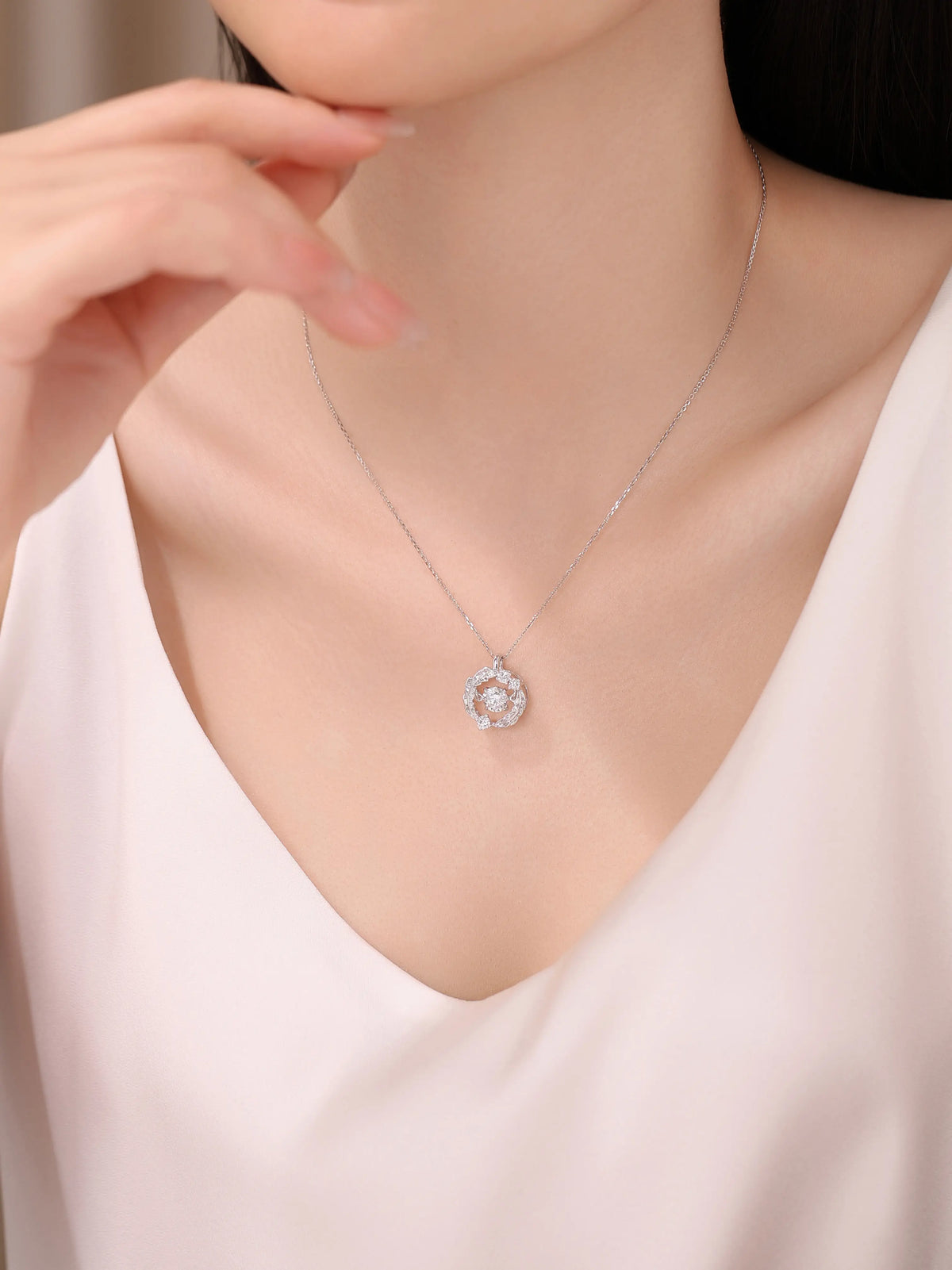 Wing-Inspired Diamond Necklace, 1.03 ct Round Center, PT950 Platinum, 5.9 g