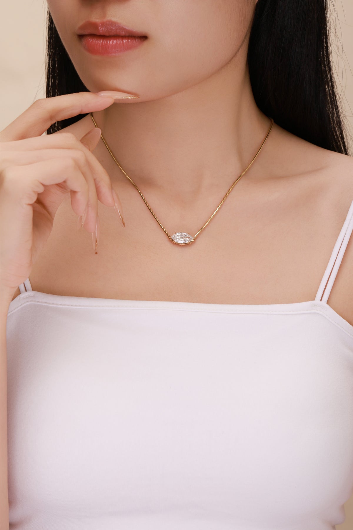 Marquise Diamond Pendant Necklace, 5.03 ct Marquise Center, 18K Yellow Gold, 8.3 g