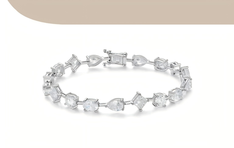 18K White Gold Fancy-Shape Bracelet, 0.30 ct each