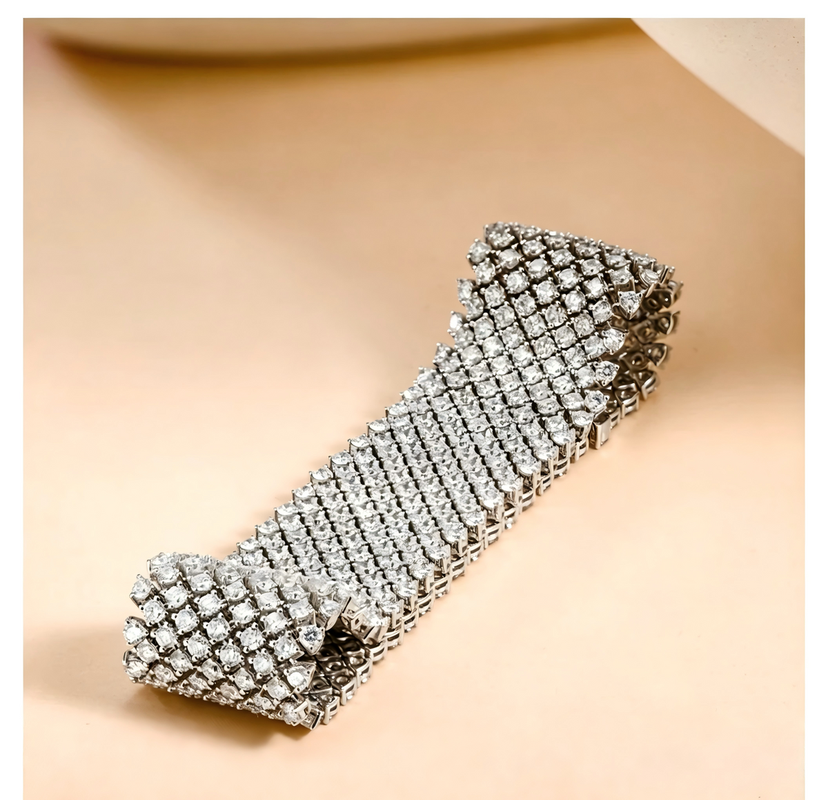 18K White Gold Diamond Lattice Luxury Bracelet, 16.50ctw
