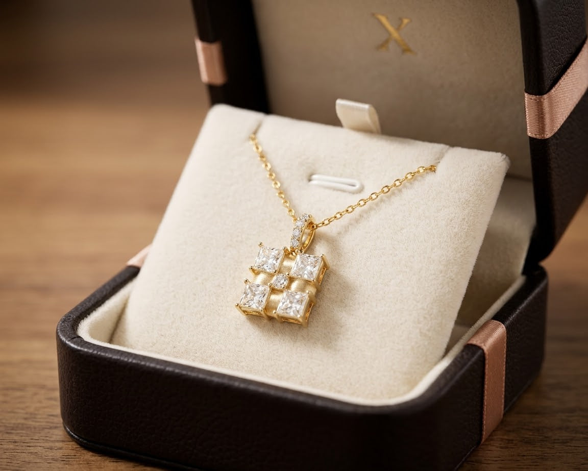 18K Yellow Gold Satin Gift Box Pendant, 1.80ctw