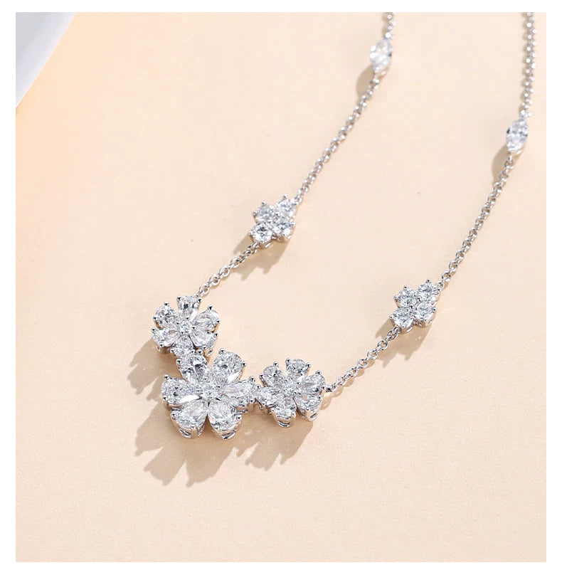 PT950 Platinum Forget-Me-Not Daisy Necklace, 2.00ctw
